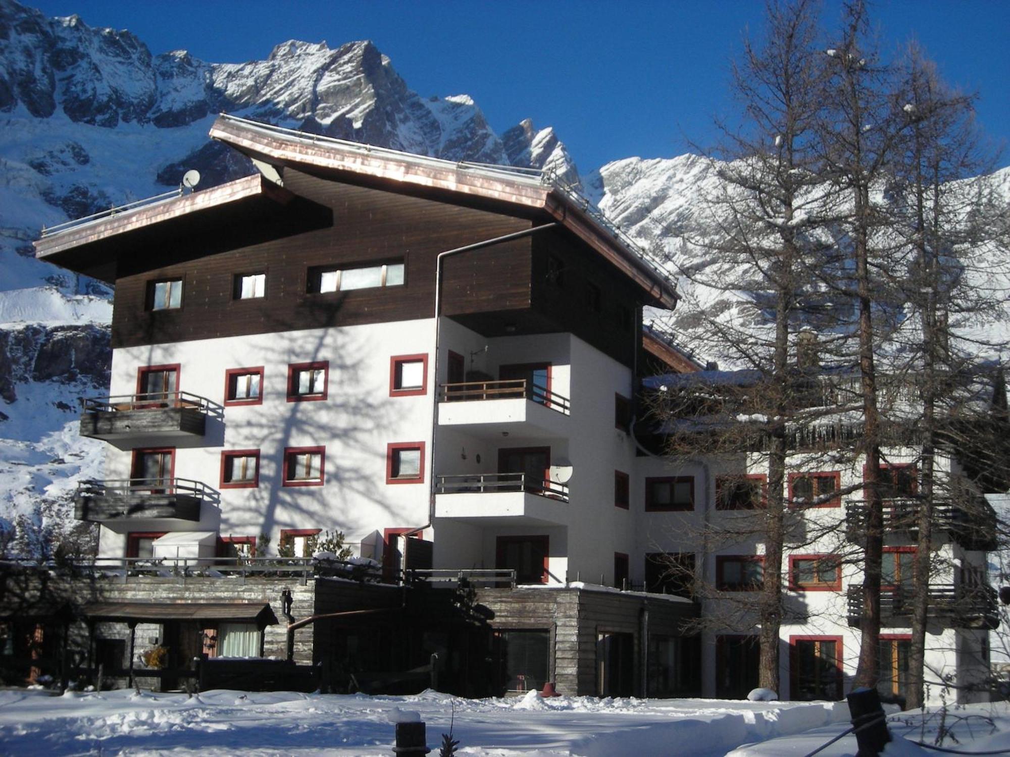 Contemporary Apartment In Breuil Cervinia Near Ski Area Exteriér fotografie